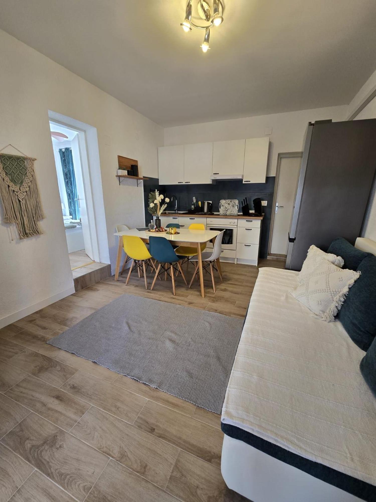 ויר Apartment Melani מראה חיצוני תמונה